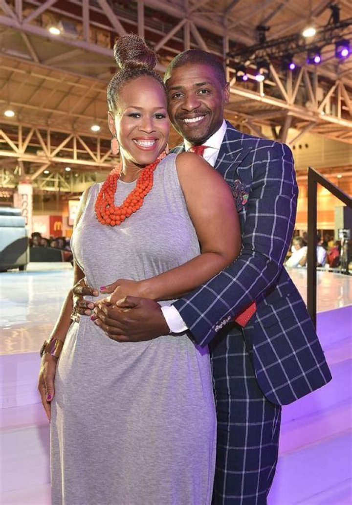 Are Teddy and Tina Campbell still married?