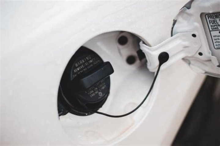 Can a car have a clean title with an accident?