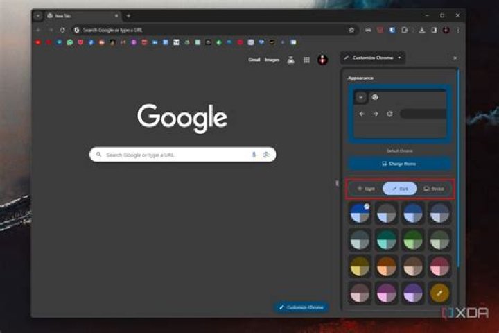 Can I customize my Google Chrome theme?