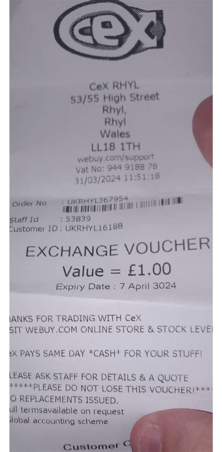 Can I exchange clothes without receipt?