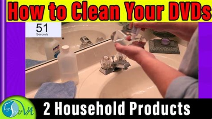 Can you clean a CD with isopropyl alcohol?