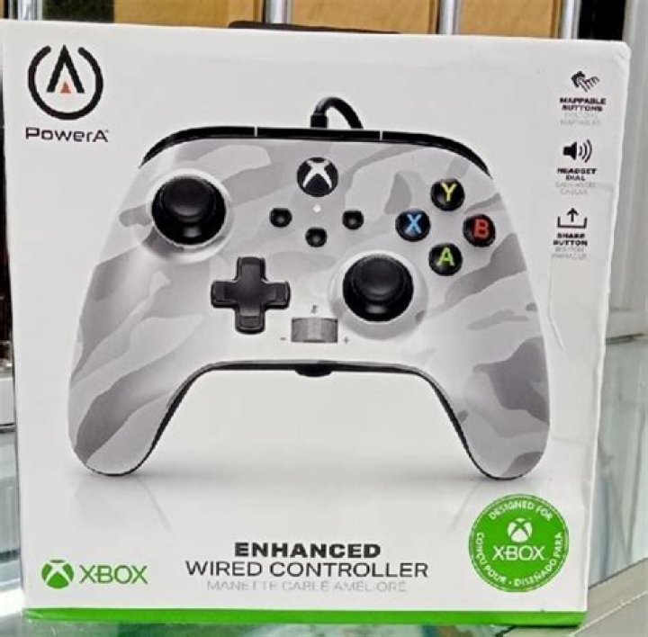 Can you use a corded controller on Xbox One?