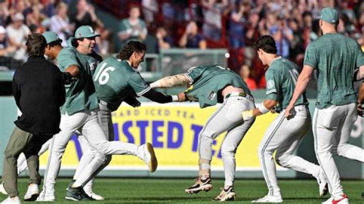 Did the Red Sox give Nomar a ring?