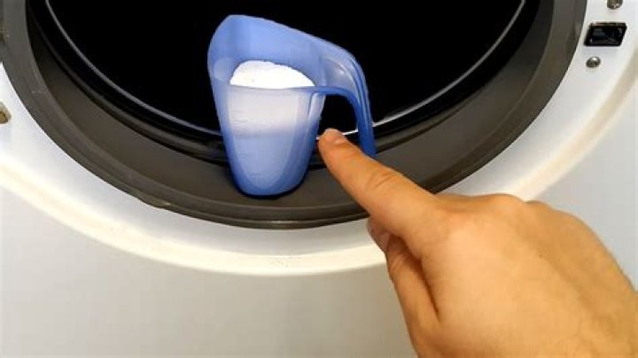 Do you get a scoop with washing powder?