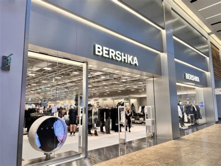 Does Bershka have a store?