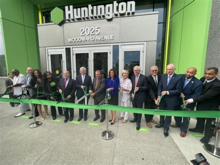 Does Huntington Bank operate in Florida?