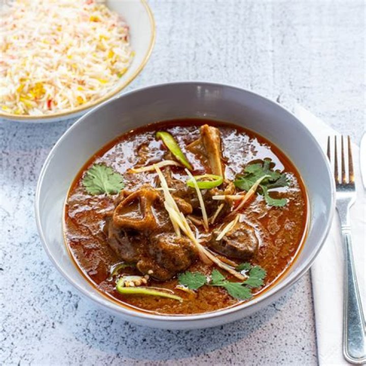 Does Pakistan have halal food?