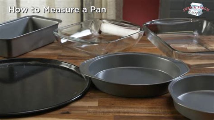 How are baking pans measured
