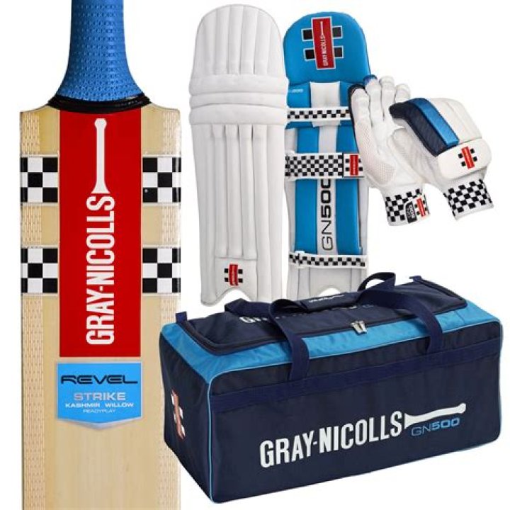 How are GREY Nicolls bats made?
