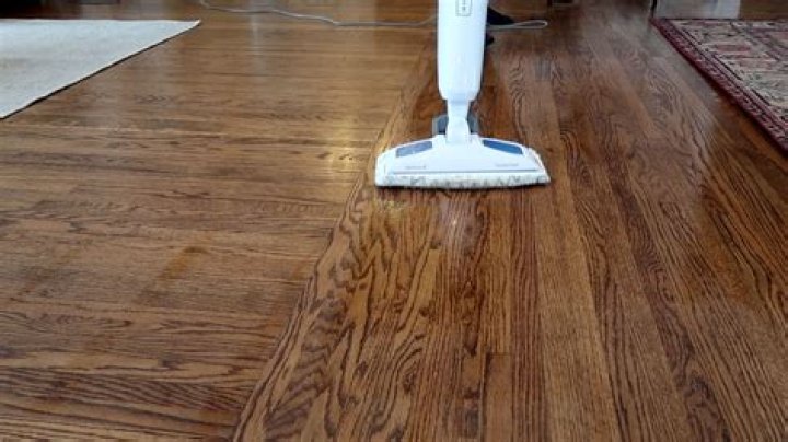 How do floor steamers work?
