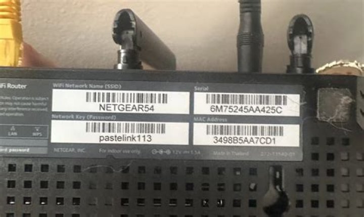 How do I change the bandwidth on my Netgear router?