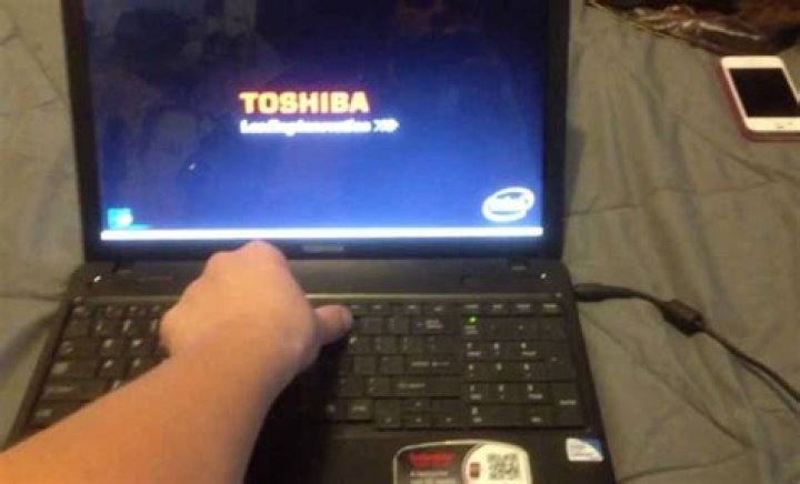 How do I fix the sound on my Toshiba laptop?