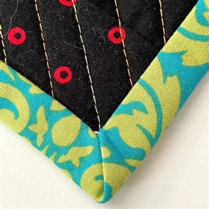 How do you draw a 45 degree angle for a quilt border?