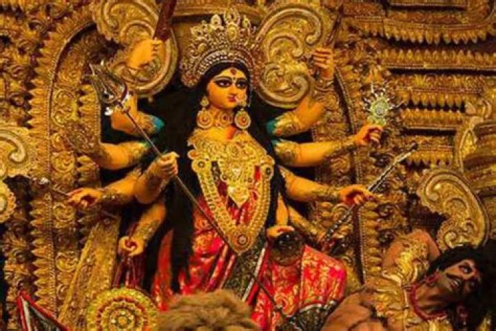 How do you get Goddess Durga blessings?