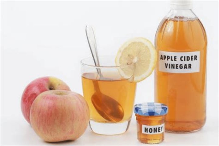 How does apple cider vinegar get rid of seborrheic keratosis?