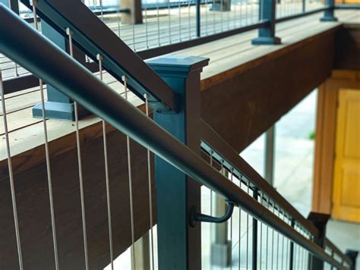 How far apart should cable railing be?