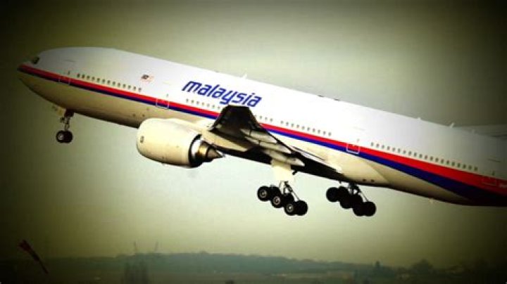 How long is the flight from Malaysia to Melbourne?