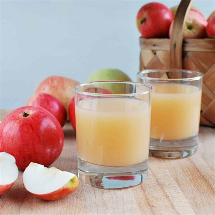 How many apples are in a glass of juice?