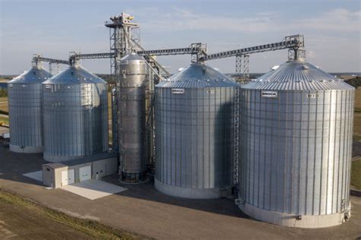 How much do grain bins rent for