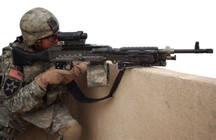 How much does a gunner make USMC?