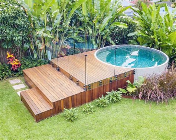 How much does it cost to build a small deck around an above ground pool?