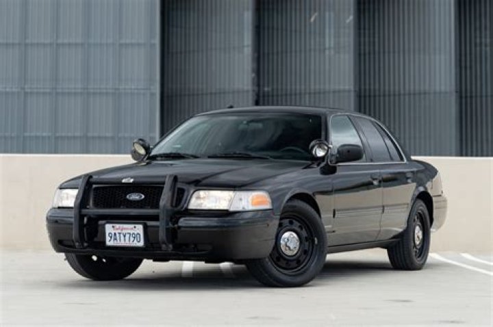 How much horsepower does a 2001 Crown Vic Police Interceptor have?