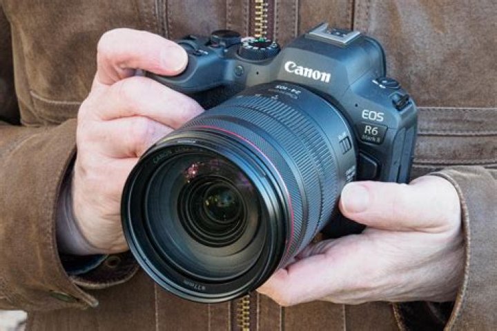 How old is the Canon 450D?