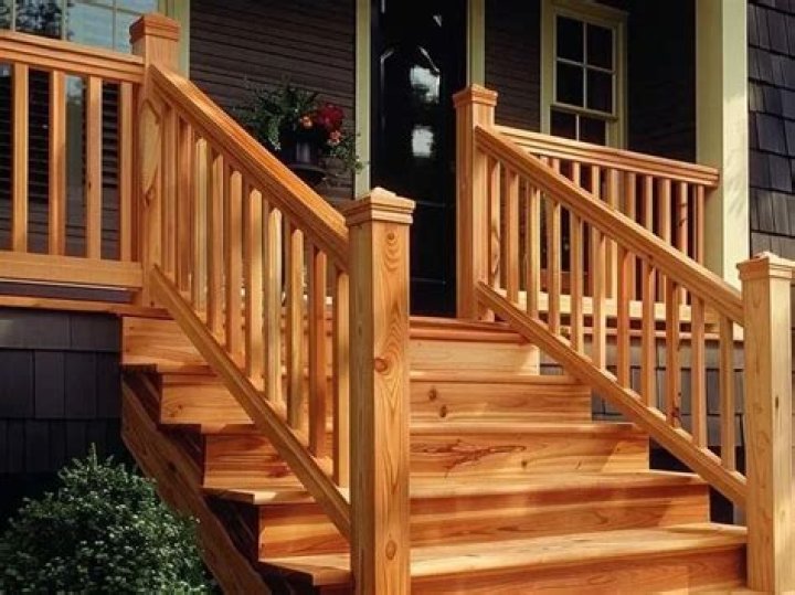 How to make a stair railing?