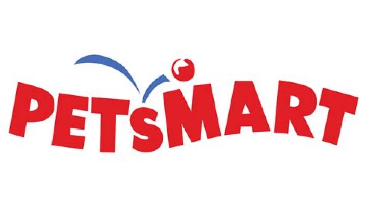 Is chewy com owned by PetSmart?