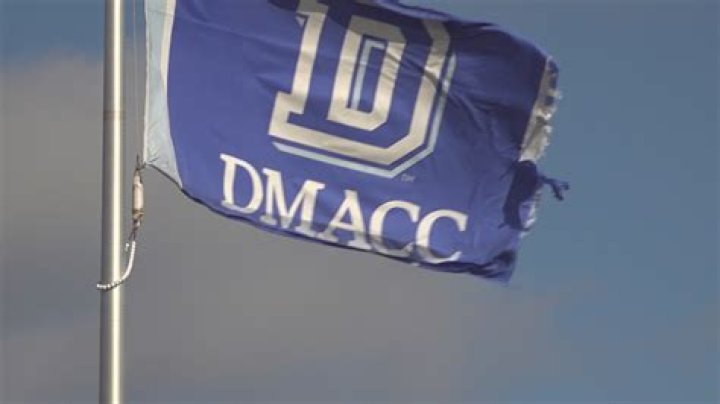 Is DMACC a good college?