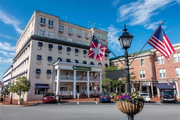 Is Gettysburg Hotel closed?