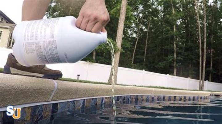 Is it safe to put bleach in drinking water?