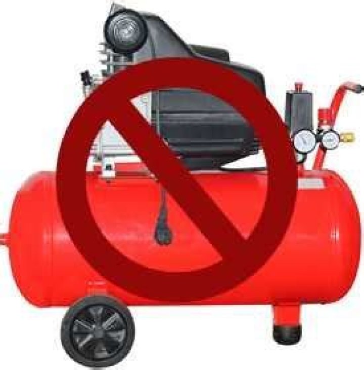 Is it safe to use air compressor on PC?