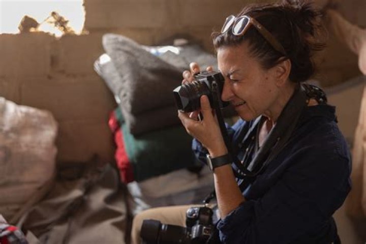 Is Lynsey Paul dead?