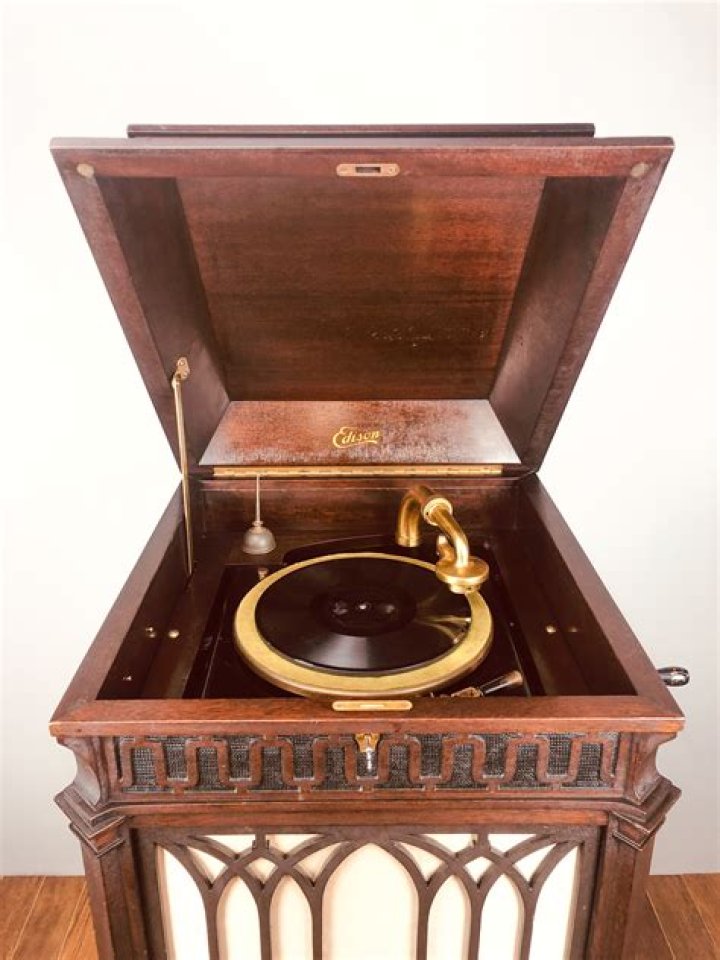What are Edison phonograph records worth?