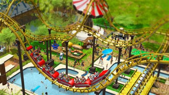 What are scenarios in RollerCoaster Tycoon?