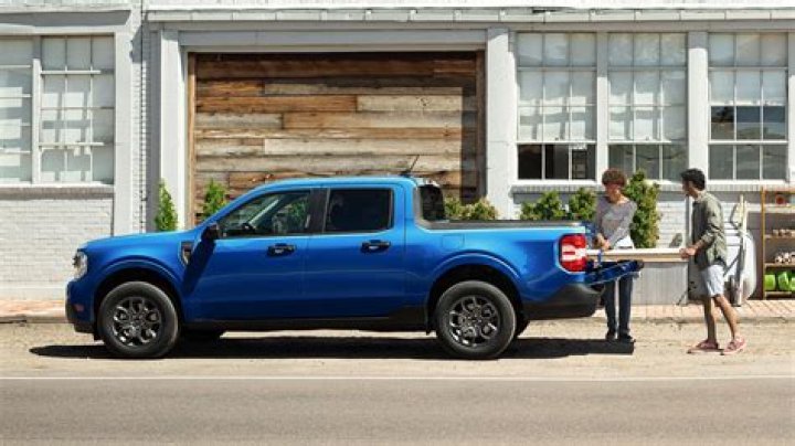 What are standard features on Ford Maverick?