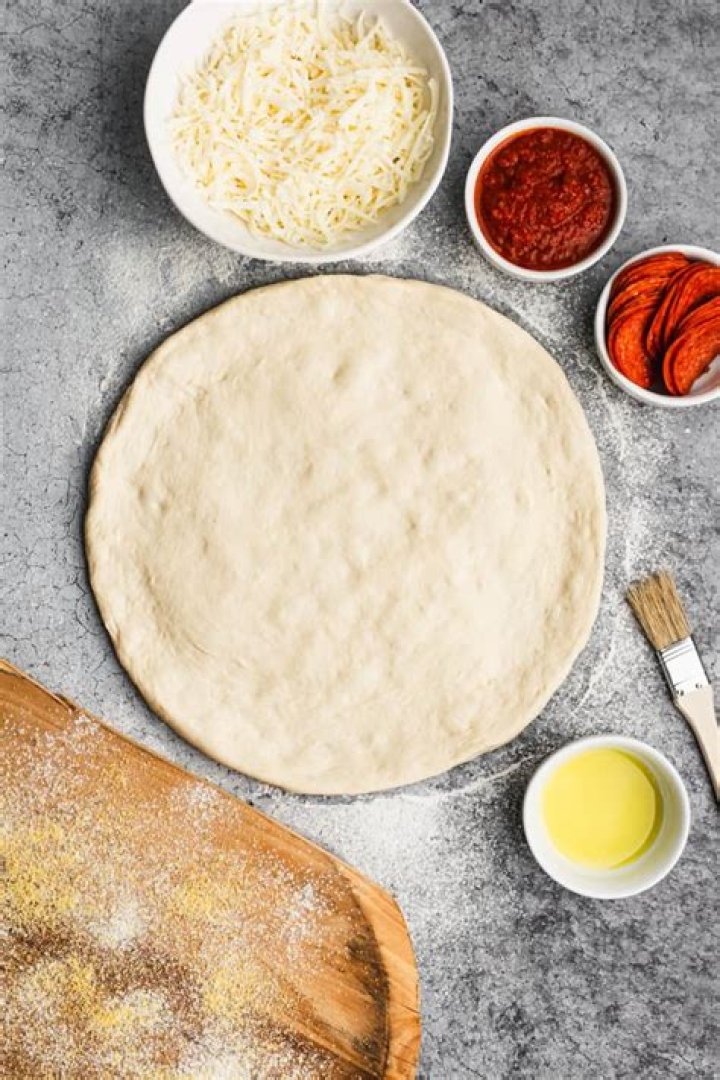 What can I use as a pizza base instead of dough?