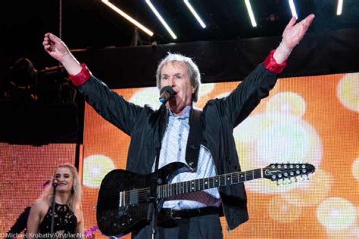 What can you do on a summer night with friends?