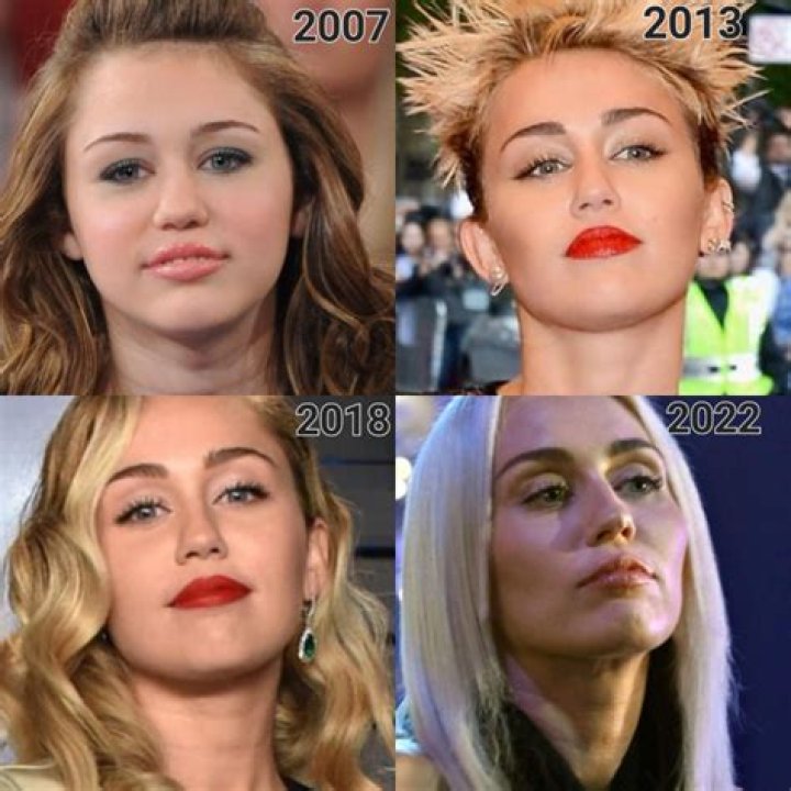 What did Miley Cyrus do at the 2013 VMAs?