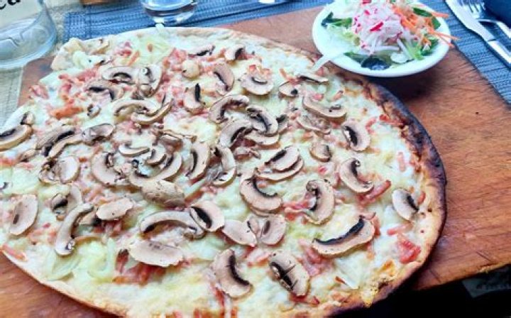 What do you drink with tarte flambee?