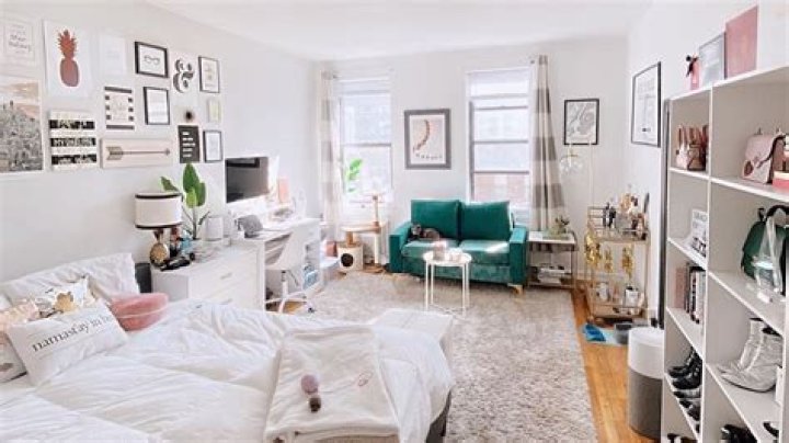What does sublet apartment mean?