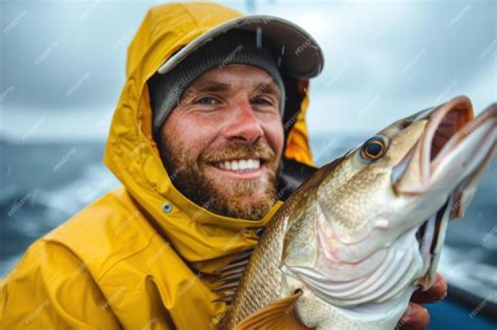 What fisherman wears a Tennessee hat?
