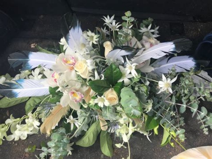What happens at an aboriginal funeral?