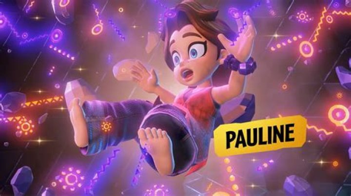 What happens to Pauline in tracks?