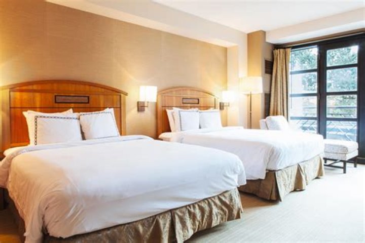What is a double room?