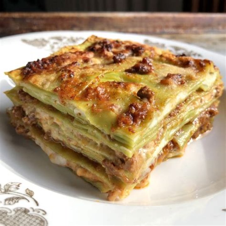 What is lasagna alla bolognese?