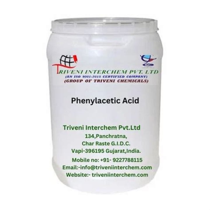 What Is phenylacetic acid soluble in?