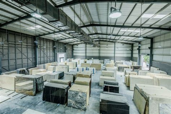 What is private warehouse?