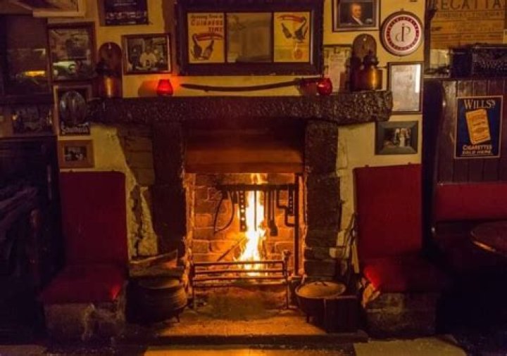 What is the oldest bar in Ireland?